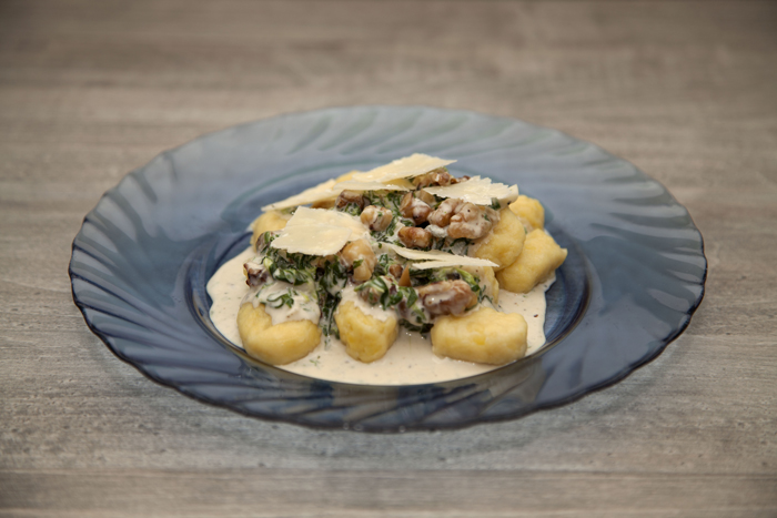 Rezept: Selbst gemachte Gnocchi mit Gorgonzola-Spinat-Soße – Recipes ...