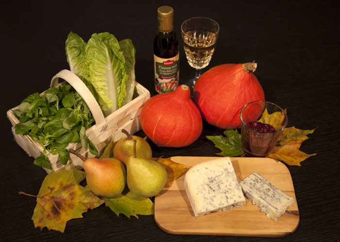 pumpkin-pears-gorgonzola-salad