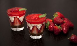 Erdbeer-Käsekuchen im Glas