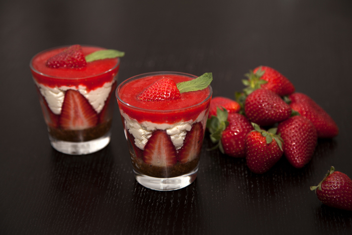 Erdbeer-Käsekuchen im Glas