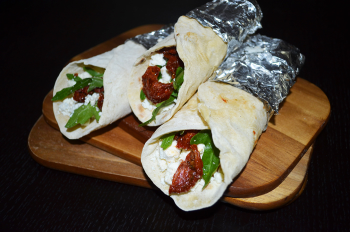 Homemade Wraps with Sheep's Cheese, Rucola and sundried Tomato-Filling