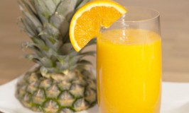 mango-pineapple-smoothie